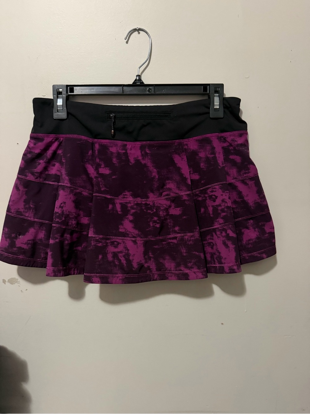 lululemon athletica Black Waist Purple Tie-Dye Pleated Mini Skirt